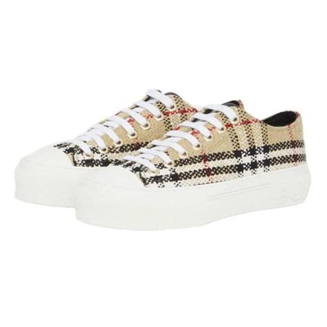 Giày Burberry chính hãng, cao cấp nhập khẩu, Giá tốt.